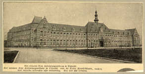 78023 Gezicht op de voor- en zijgevel van het St. Anthoniusgasthuis (St.-Antoniusziekenhuis; Prins Hendriklaan 40) te ...